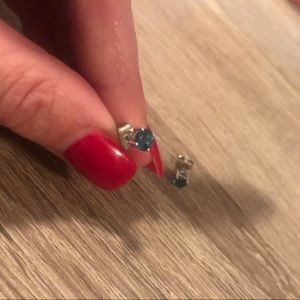 Kay Emerald Earrings